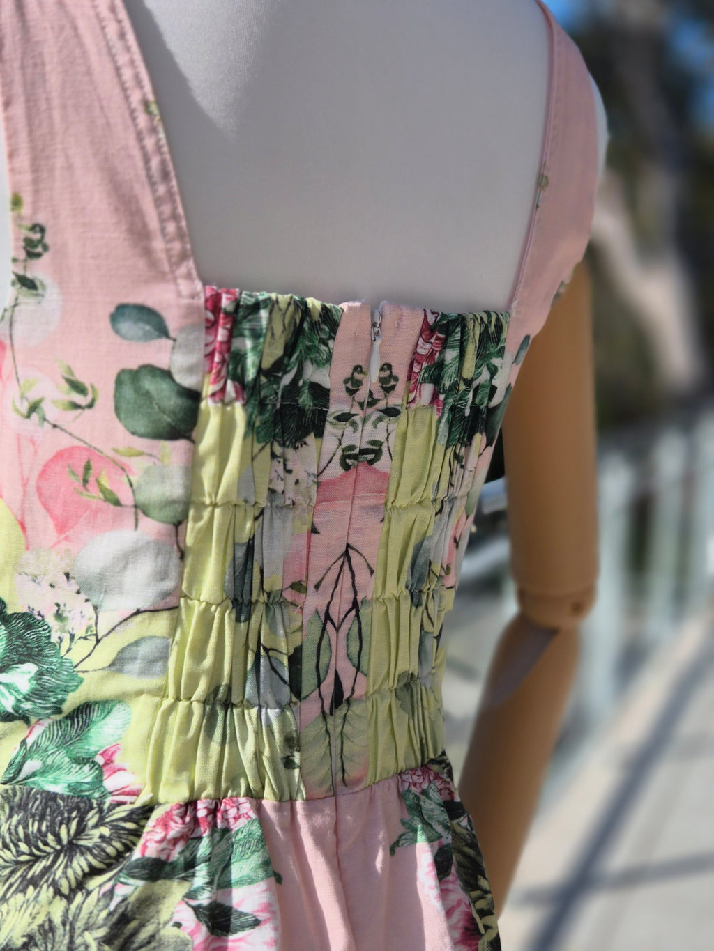 Lilly Botanical Shift Mini Dress – Pink & Sorbet Floral - size 8