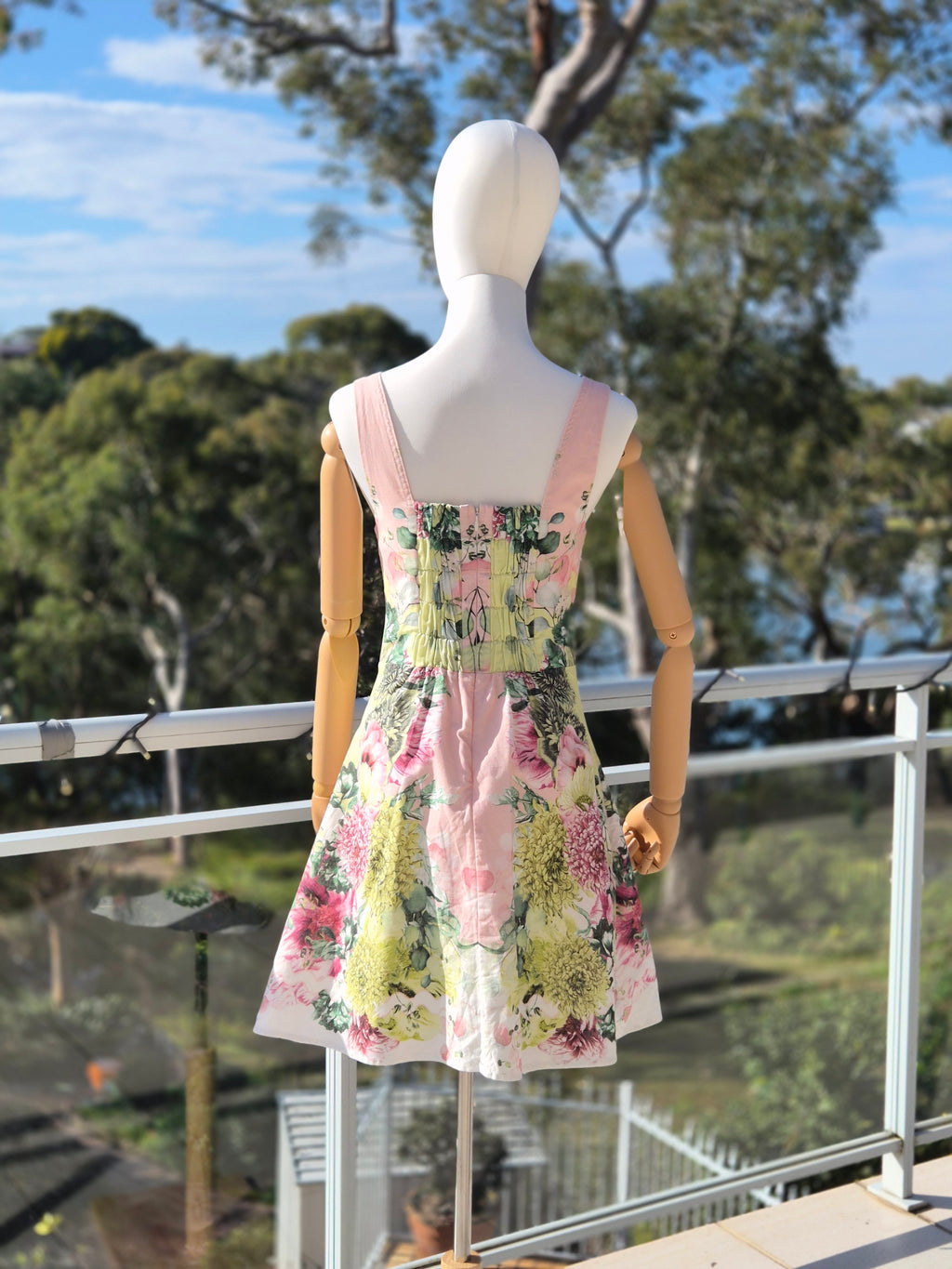 Lilly Botanical Shift Mini Dress – Pink & Sorbet Floral - size 8
