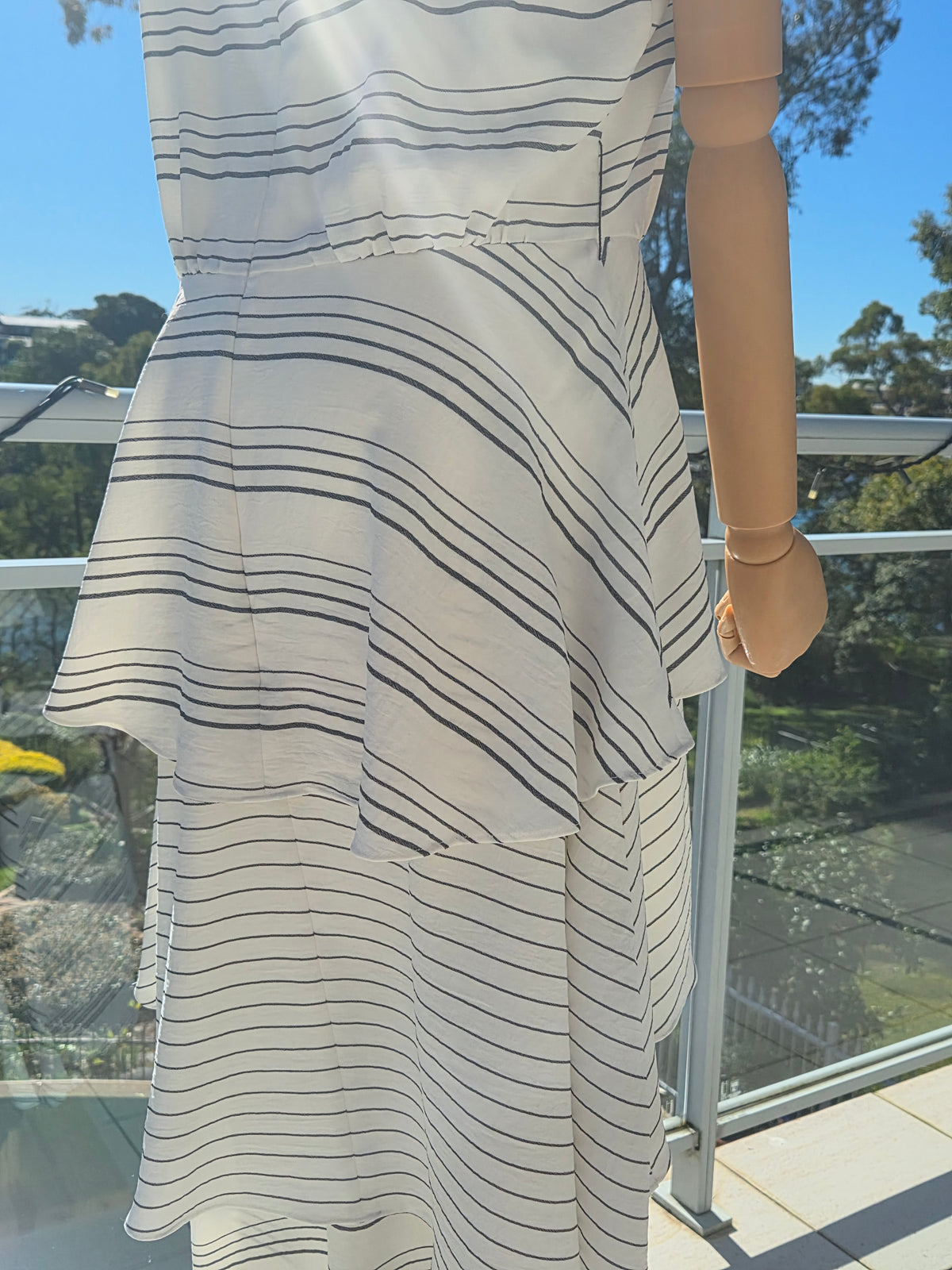 Cue sleeveless tiered midi dress - Size 10