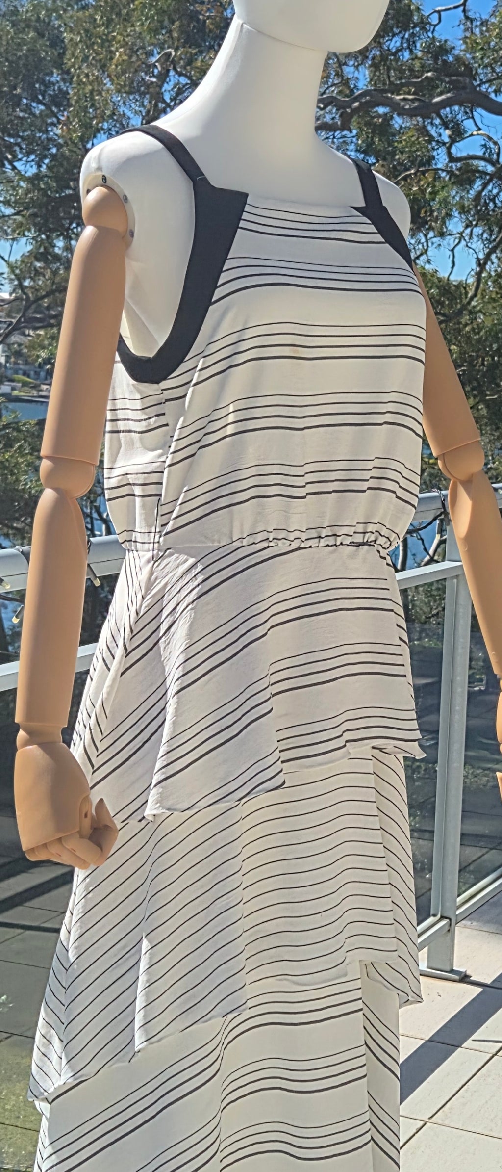 Cue sleeveless tiered midi dress - Size 10