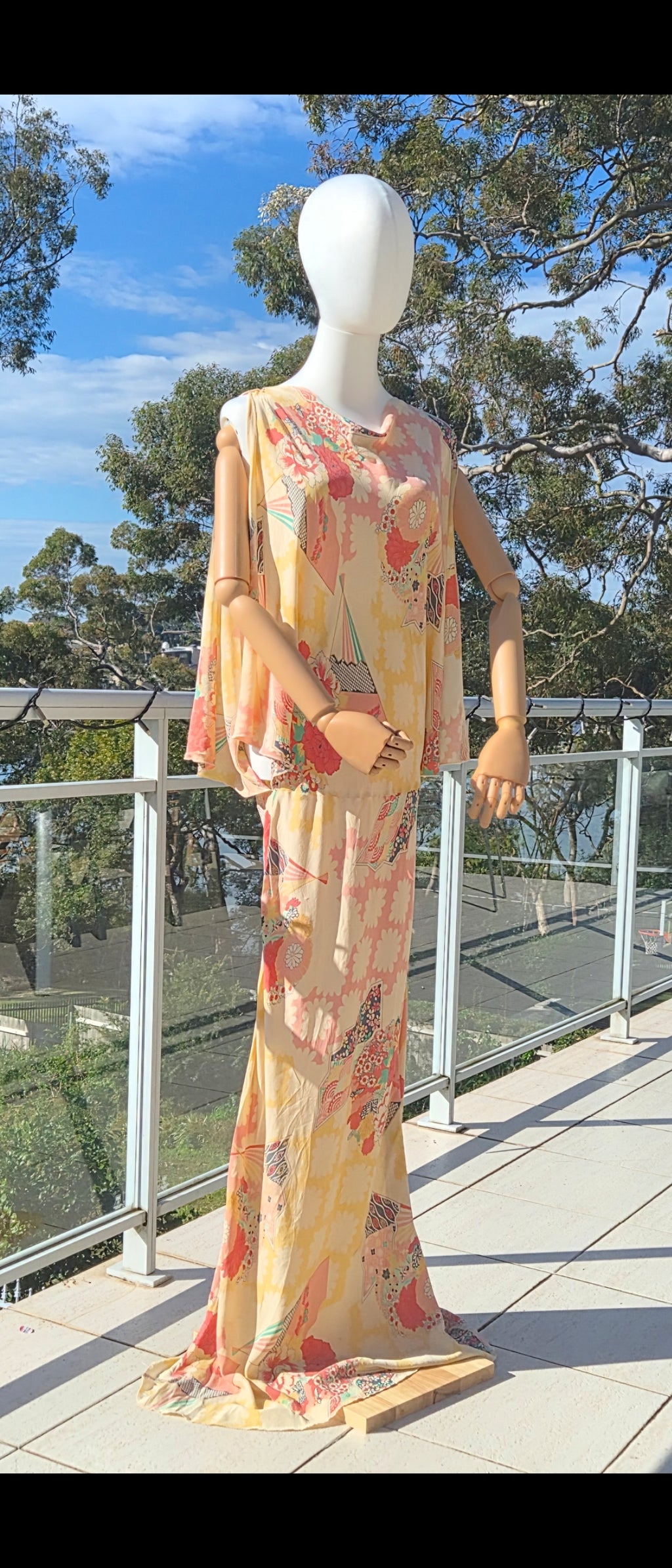 Floor length maxi gown - US size 2