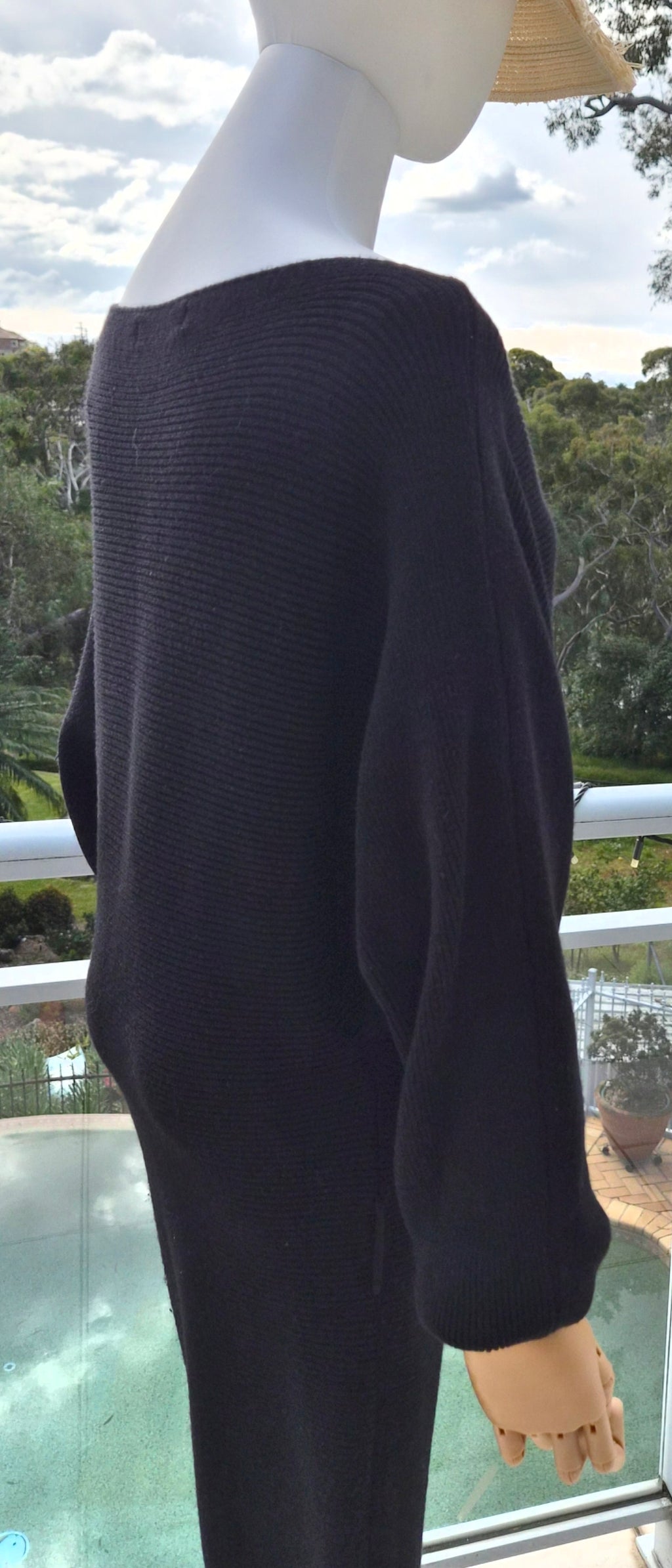 Black Fine Knit Boatneck Midi Dress - size L