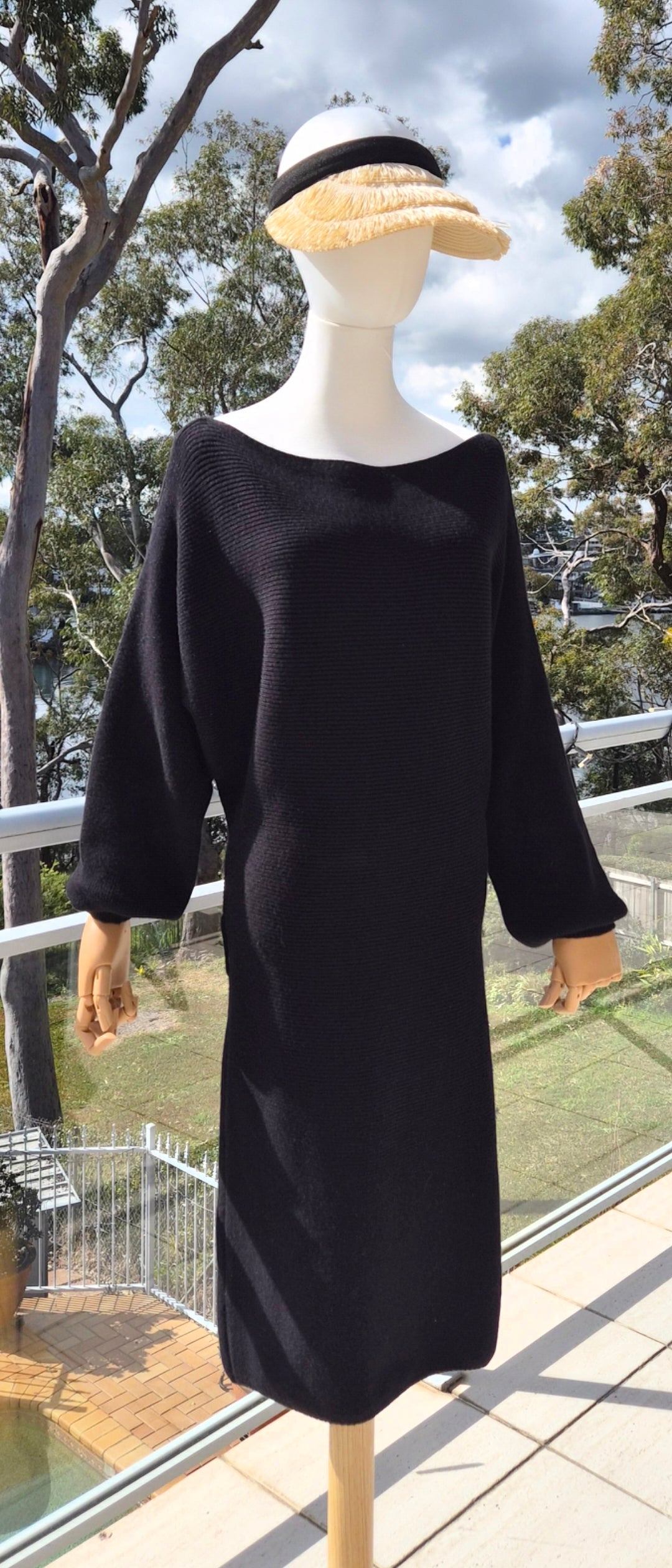 Black Fine Knit Boatneck Midi Dress - size L